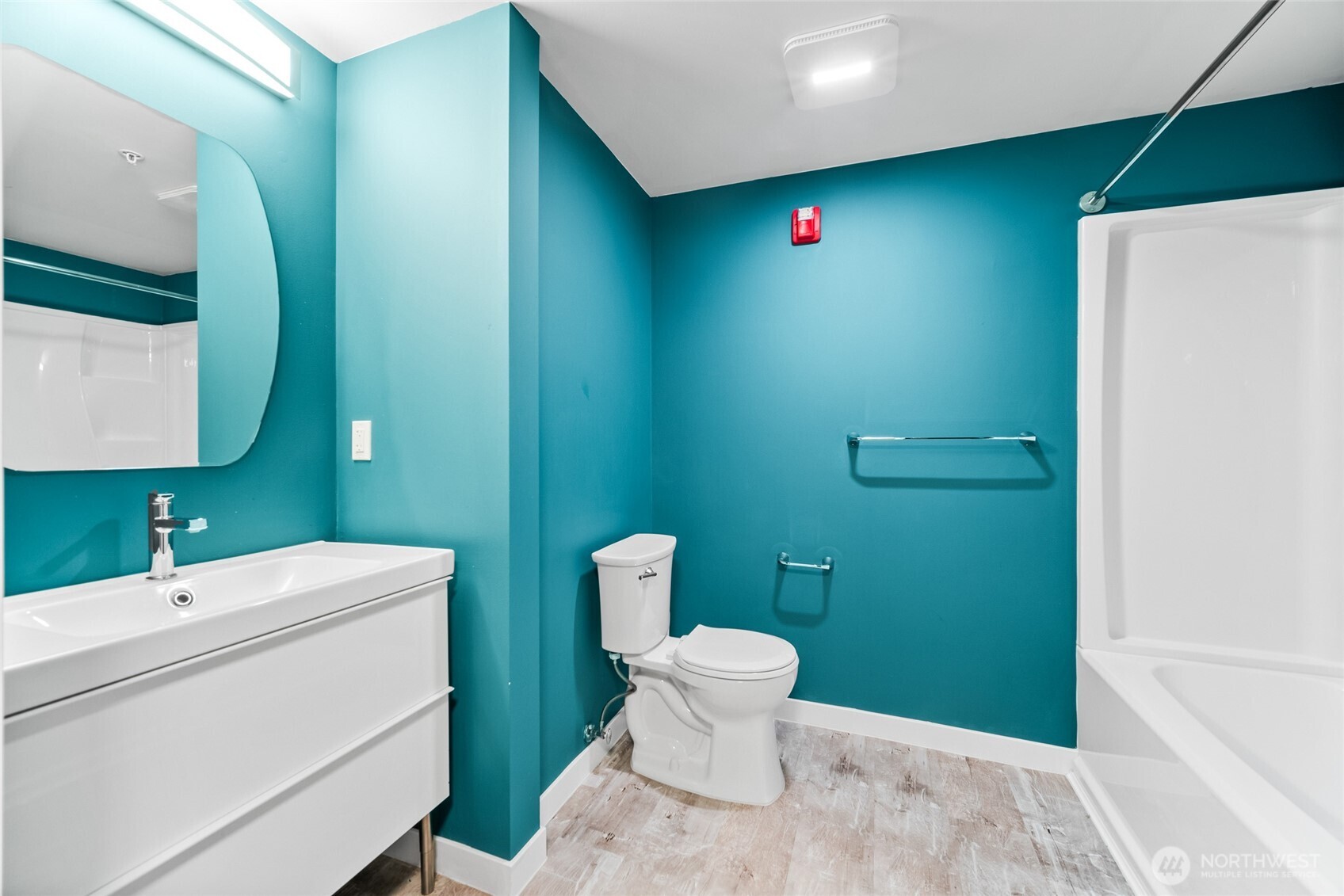 701 Columbia Street #415, Vancouver, WA 98660