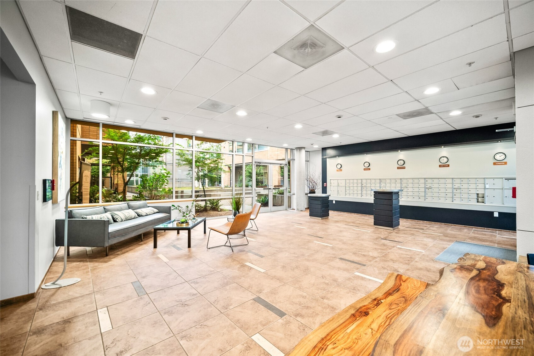 701 Columbia Street #415, Vancouver, WA 98660