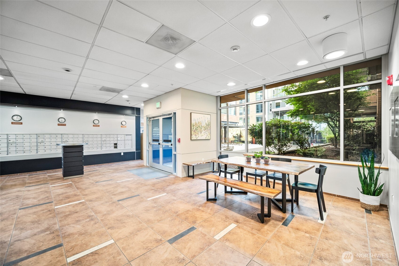 701 Columbia Street #415, Vancouver, WA 98660