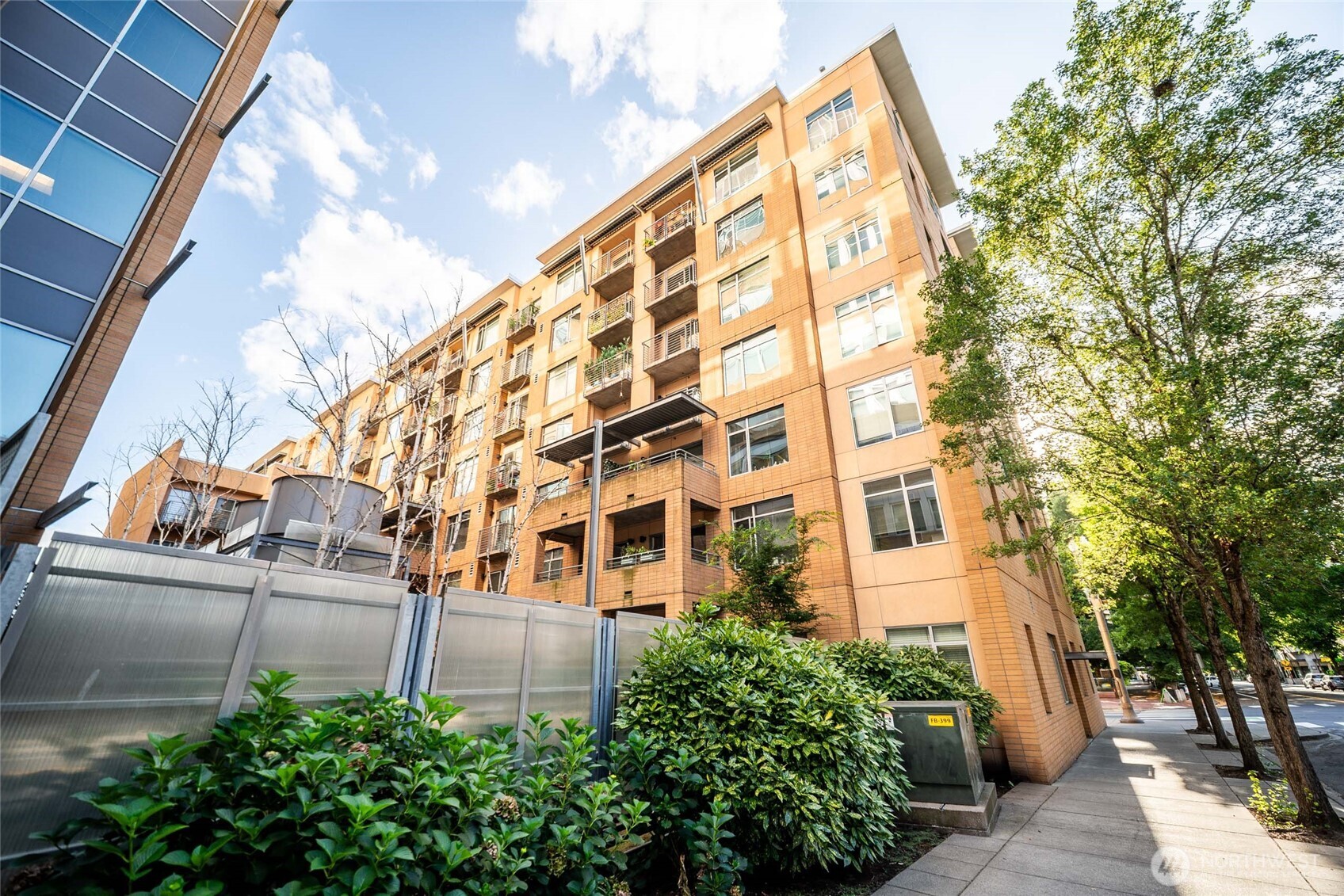 701 Columbia Street #415, Vancouver, WA 98660