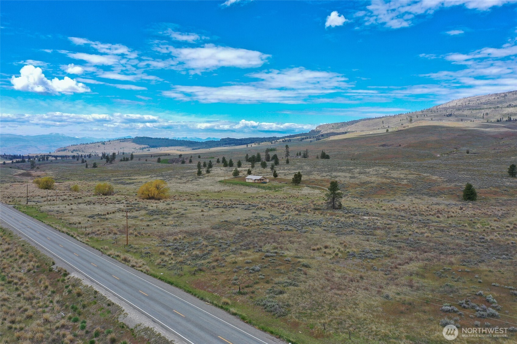 6996 Hwy 155 , Omak, WA 98841