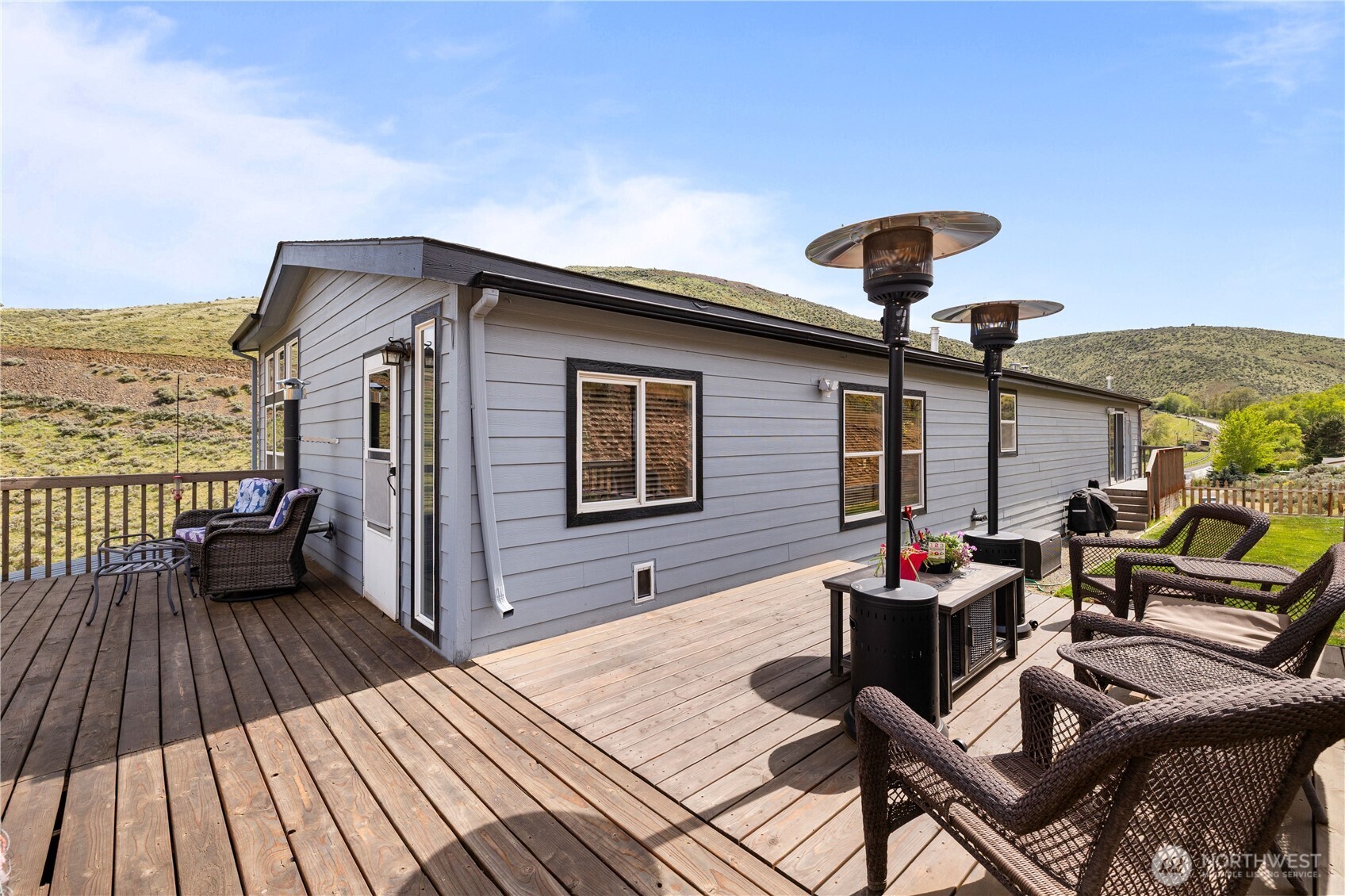 5370 W Umptanum Road , Ellensburg, WA 98926