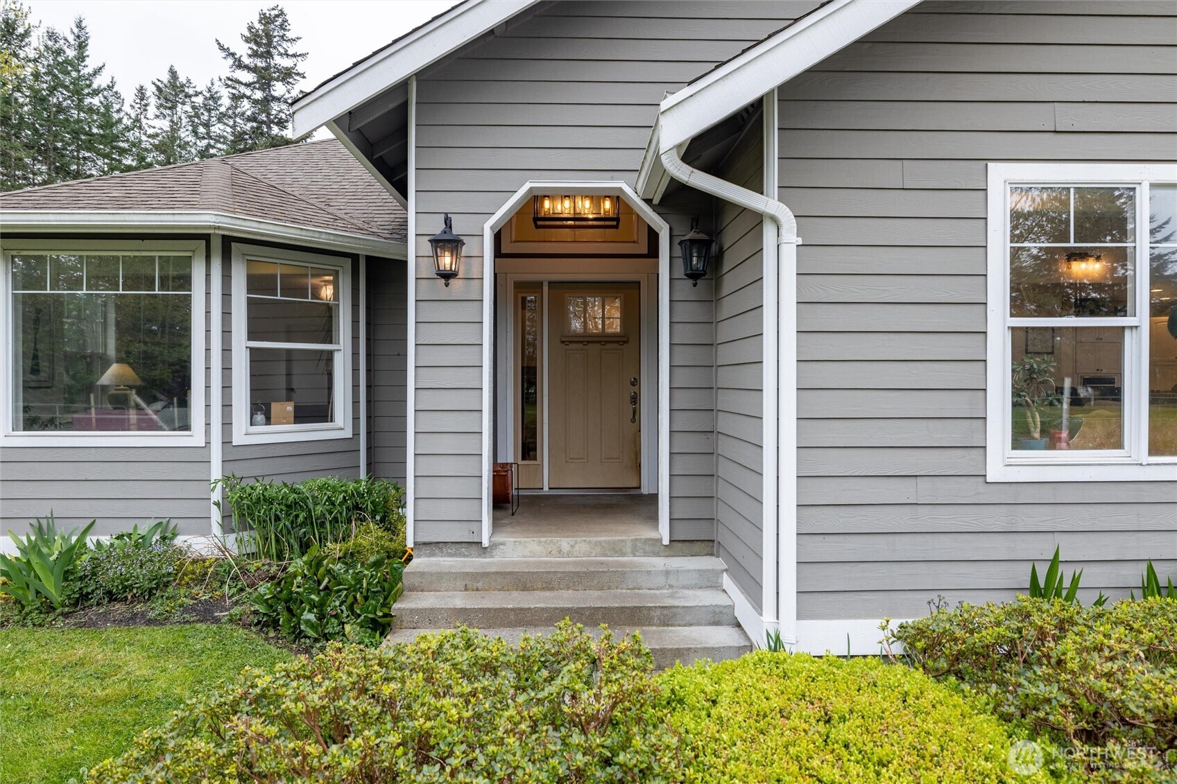8163 Kickerville , Blaine, WA 98230
