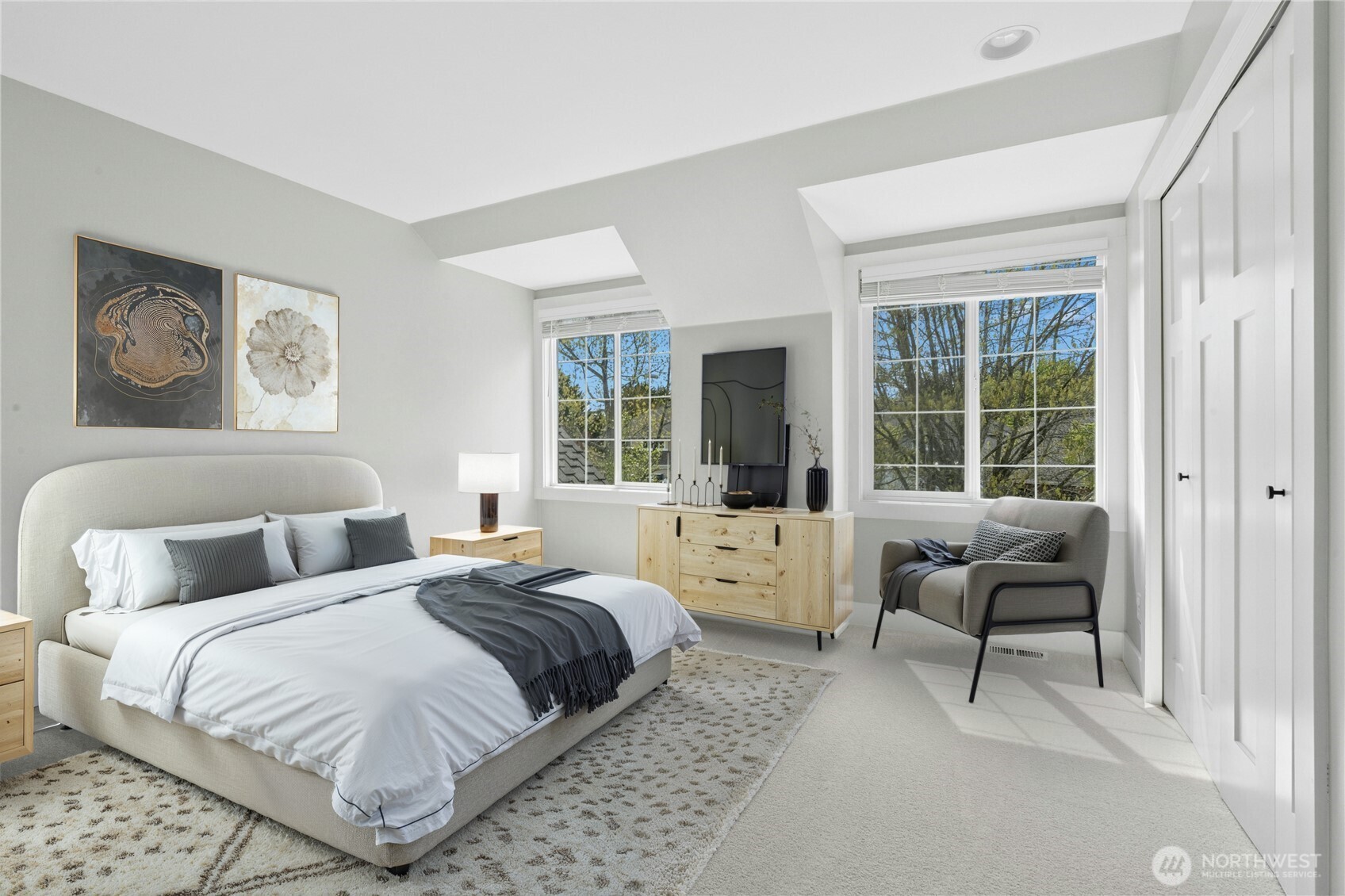 2218 274th Court SE, Sammamish, WA 98075