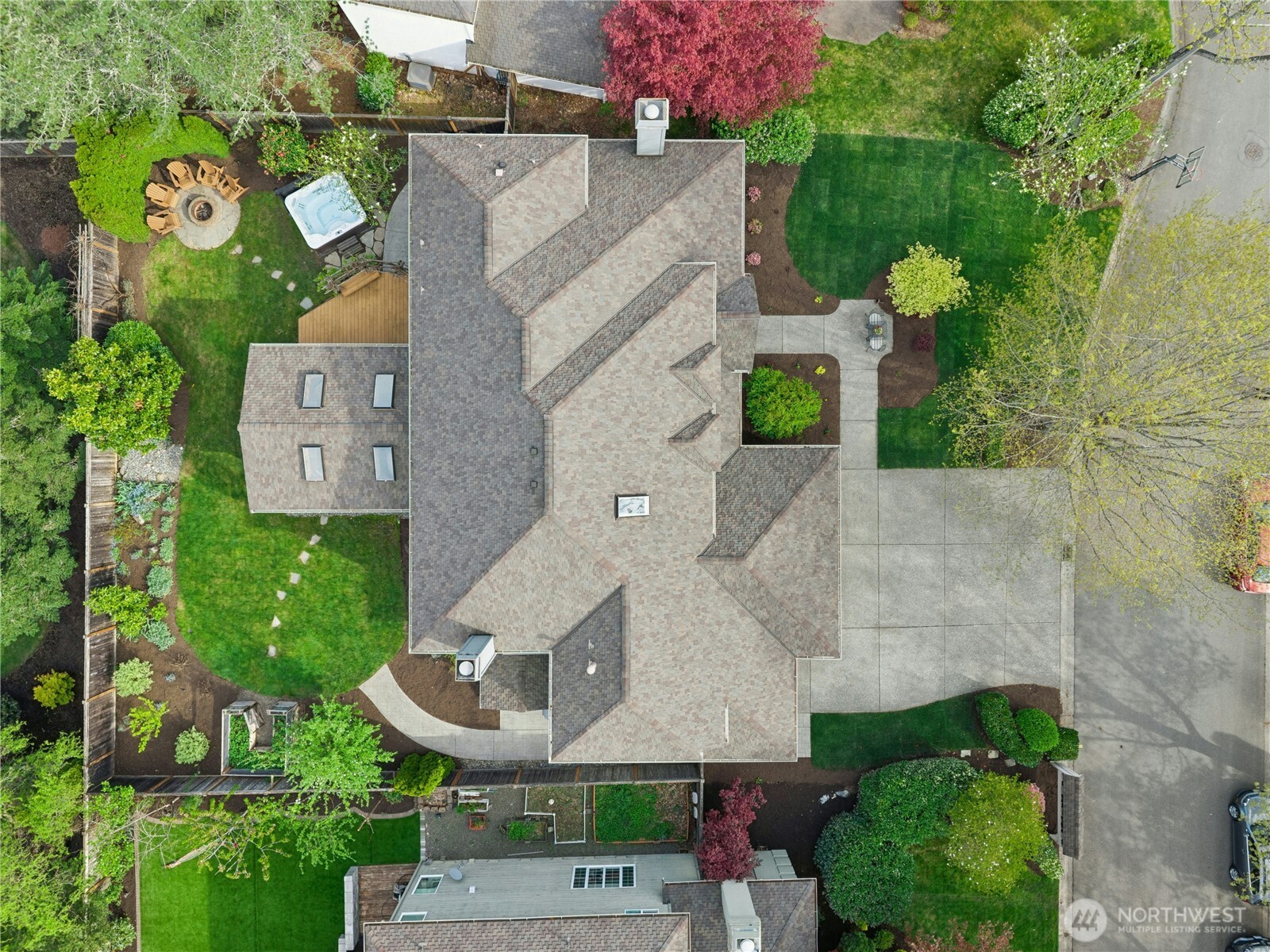 2218 274th Court SE, Sammamish, WA 98075