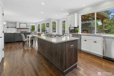 2218 274th Court SE, Sammamish, WA 98075 - Photo 9