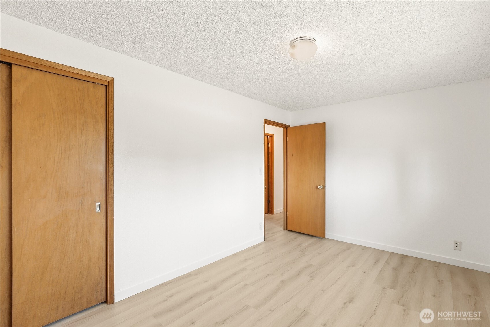 1074 Walnut Street , Bremerton, WA 98310