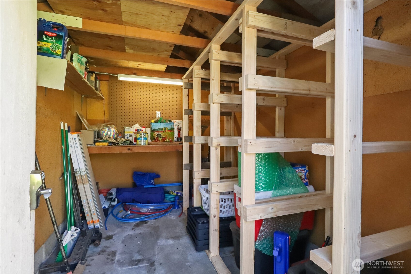 1074 Walnut Street , Bremerton, WA 98310