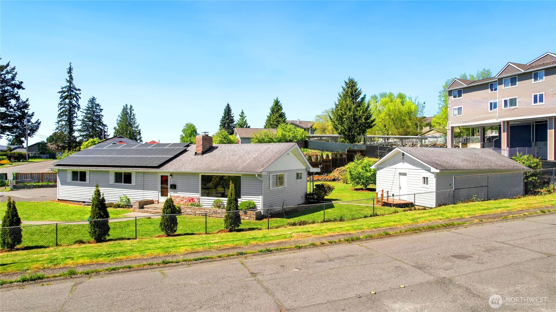 1074 Walnut Street , Bremerton, WA 98310