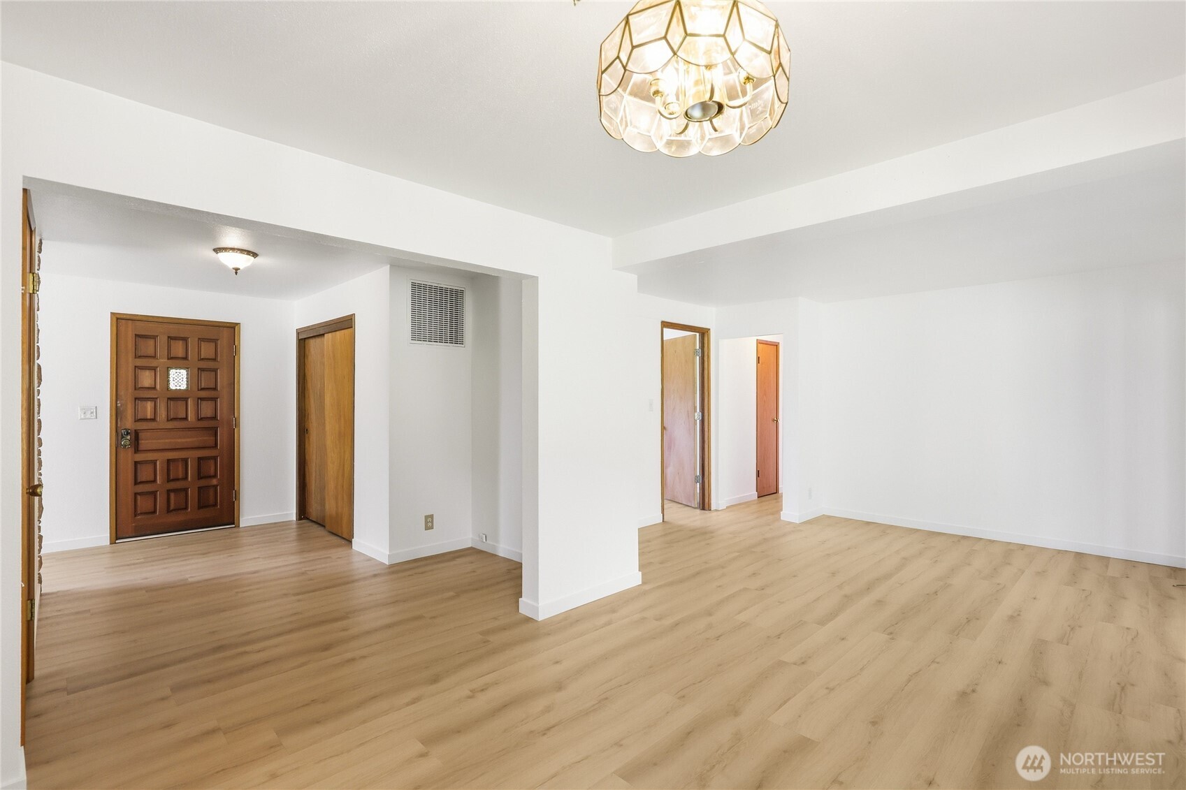 1074 Walnut Street , Bremerton, WA 98310