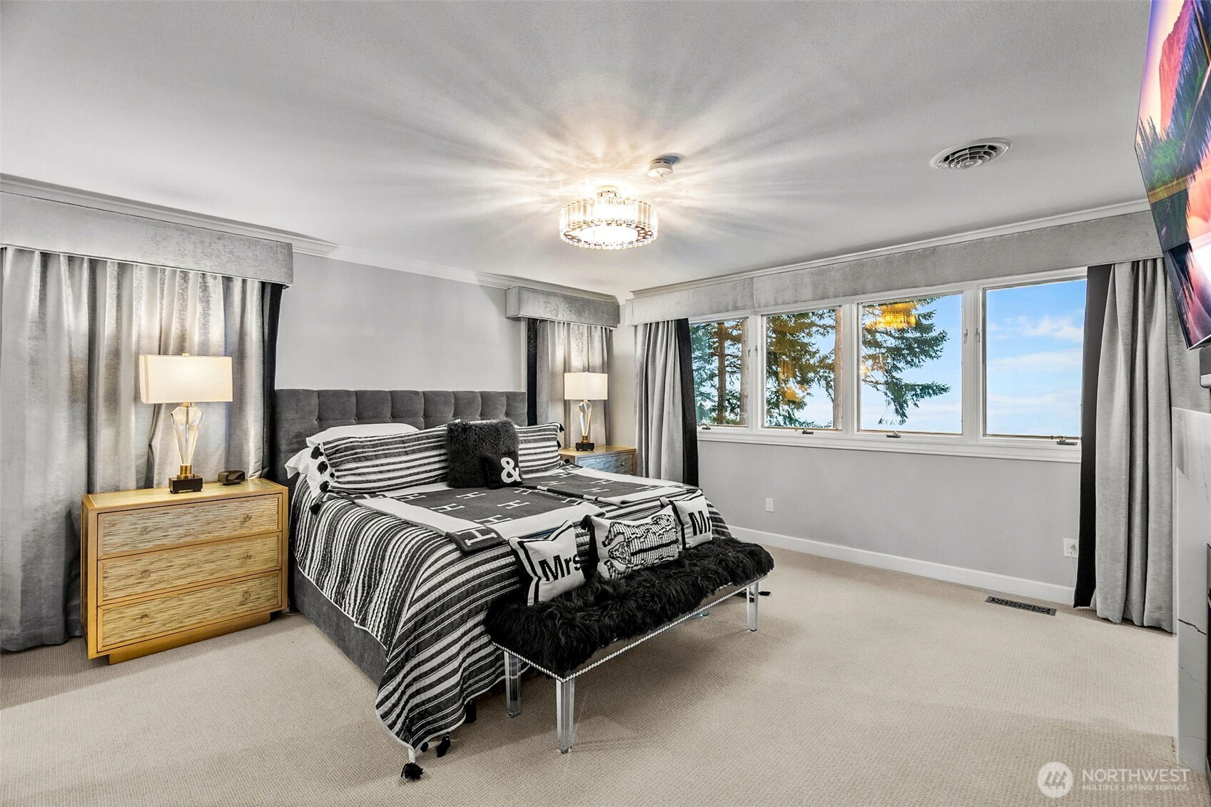 6947 Cooper Point Road NW, Olympia, WA 98502