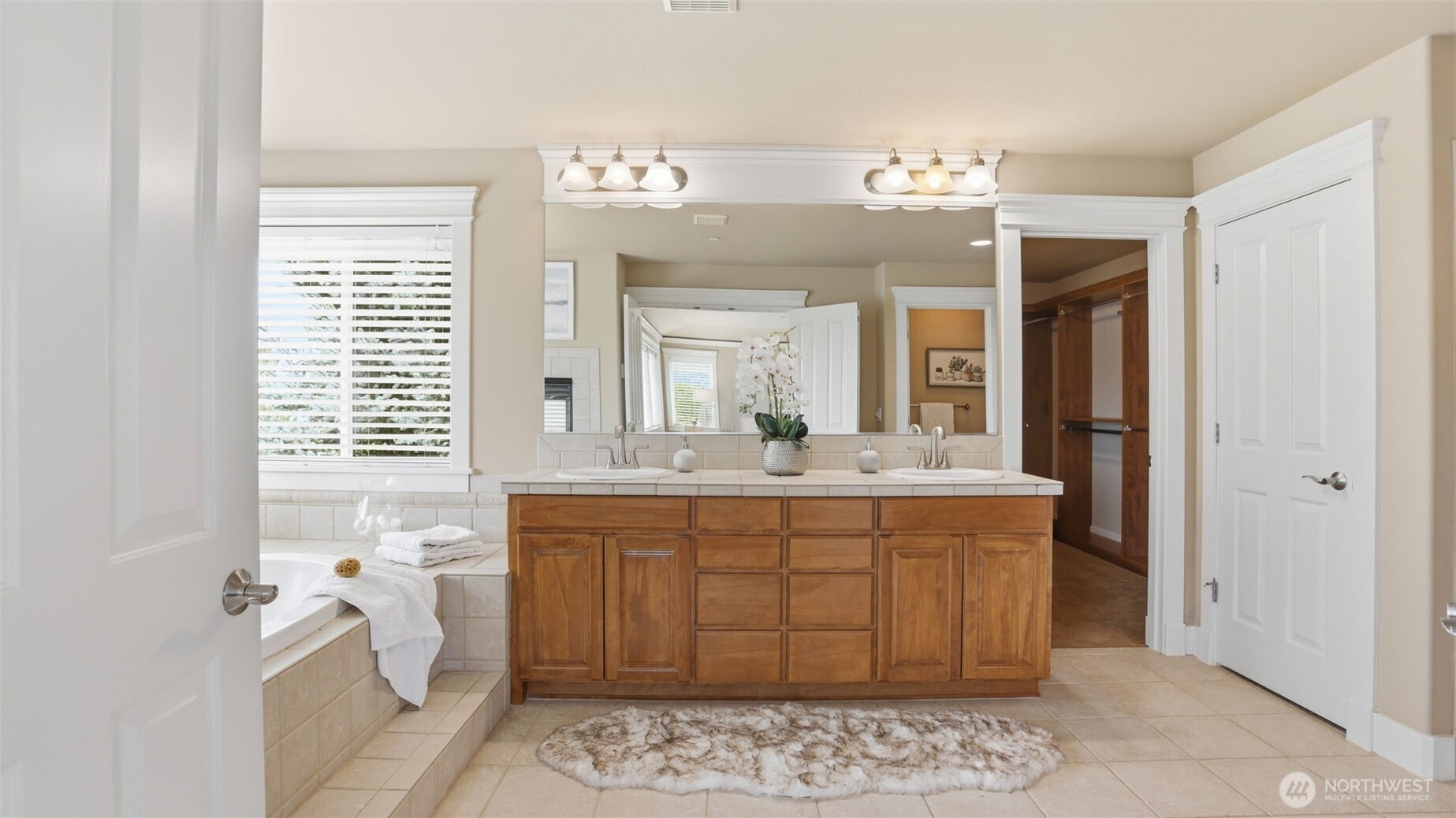 11935 SE 76th Street , Newcastle, WA 98056