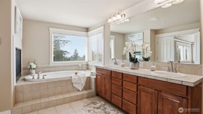 11935 SE 76th Street , Newcastle, WA 98056 - Photo 27