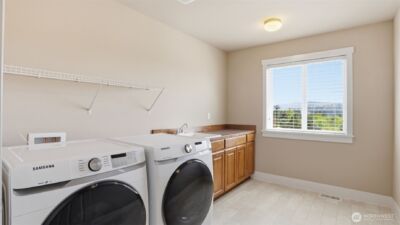 11935 SE 76th Street , Newcastle, WA 98056 - Photo 33