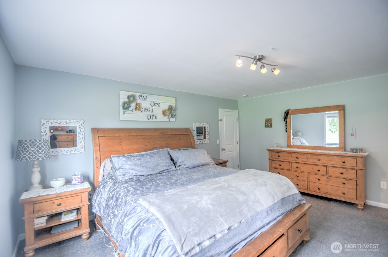 16915 Eugene Street SW, Rochester, WA 98579
