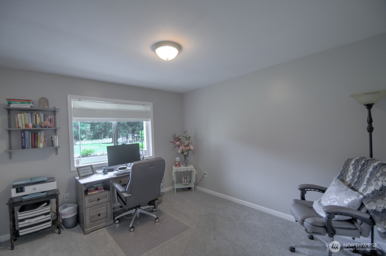 16915 Eugene Street SW, Rochester, WA 98579