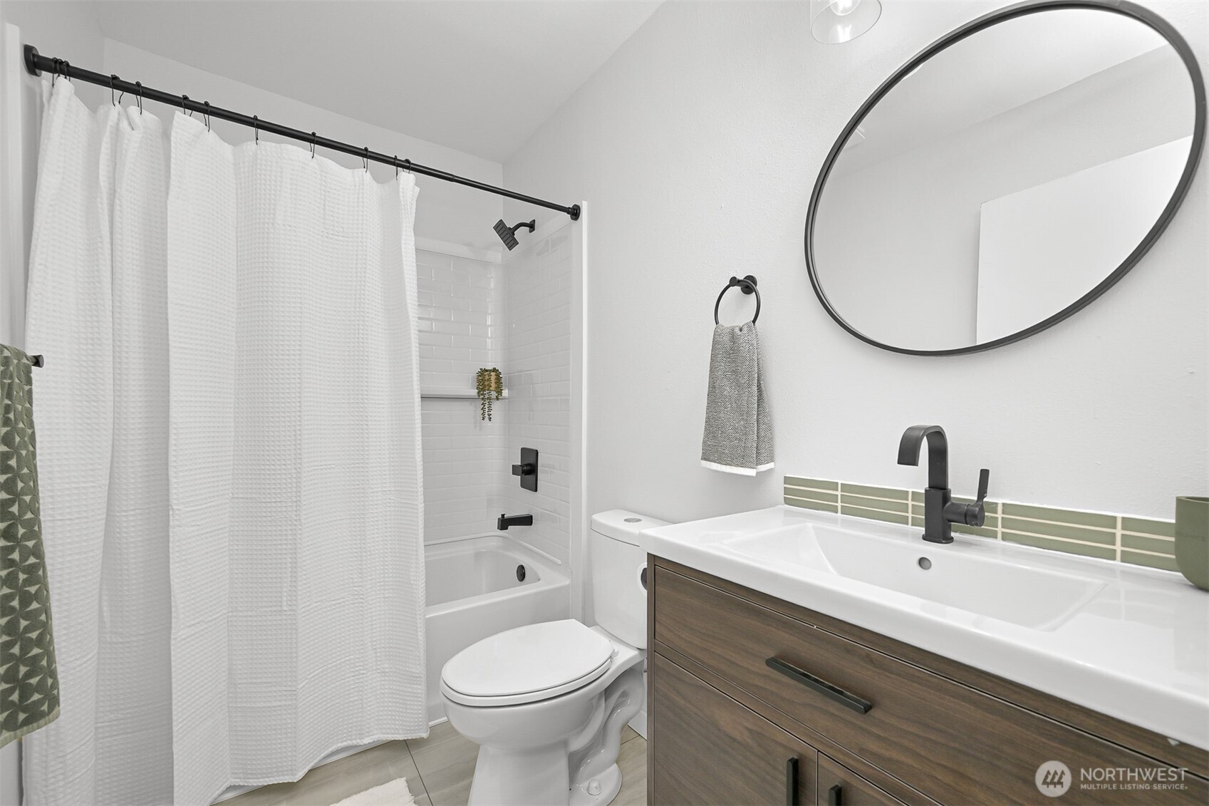 8257 Salish Lane , Blaine, WA 98230