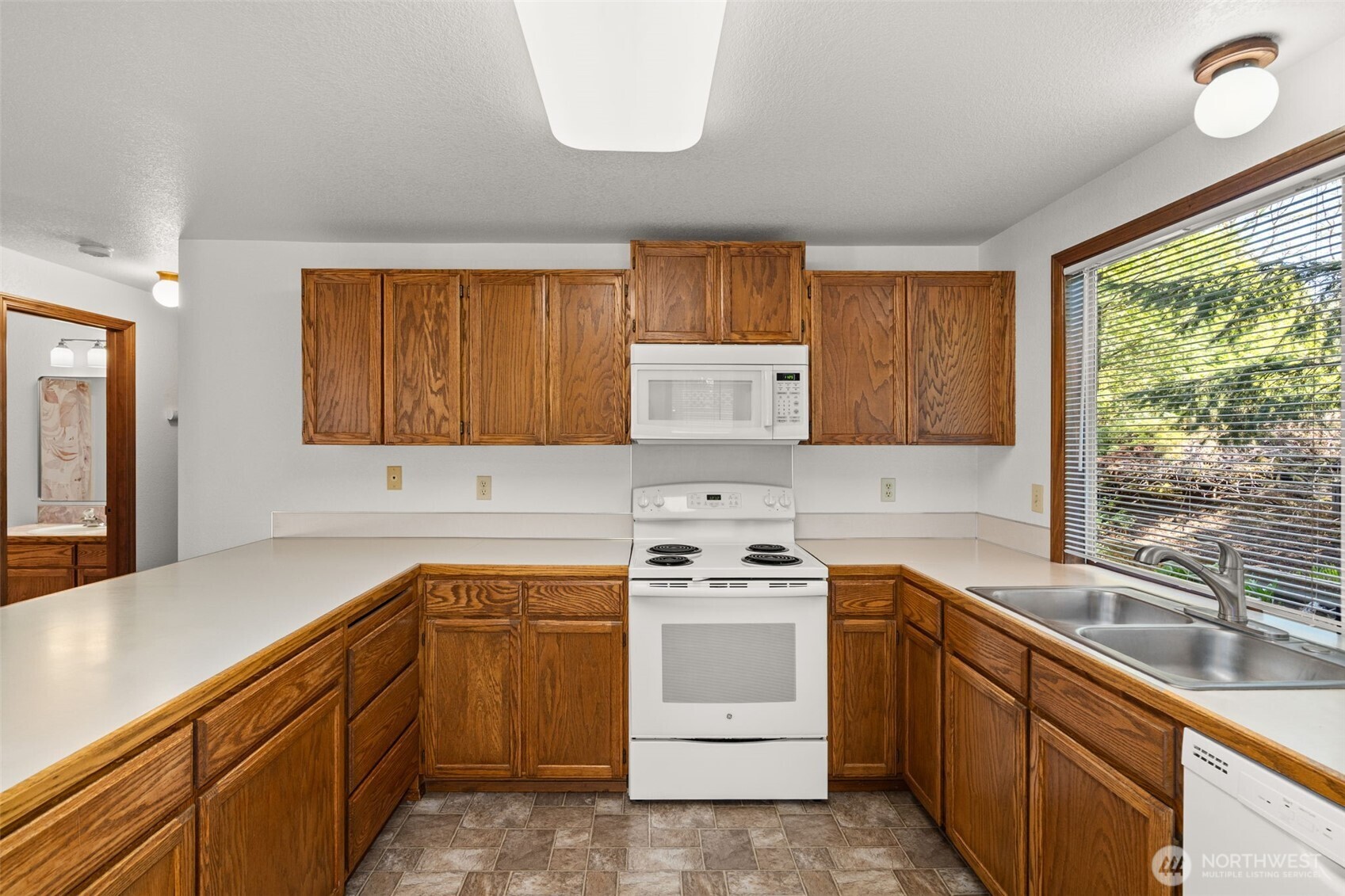 2896 Fortner Drive SW, Tumwater, WA 98512