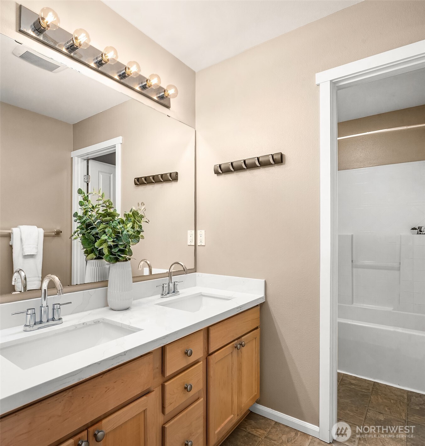 4507 S 220th Street , Kent, WA 98032