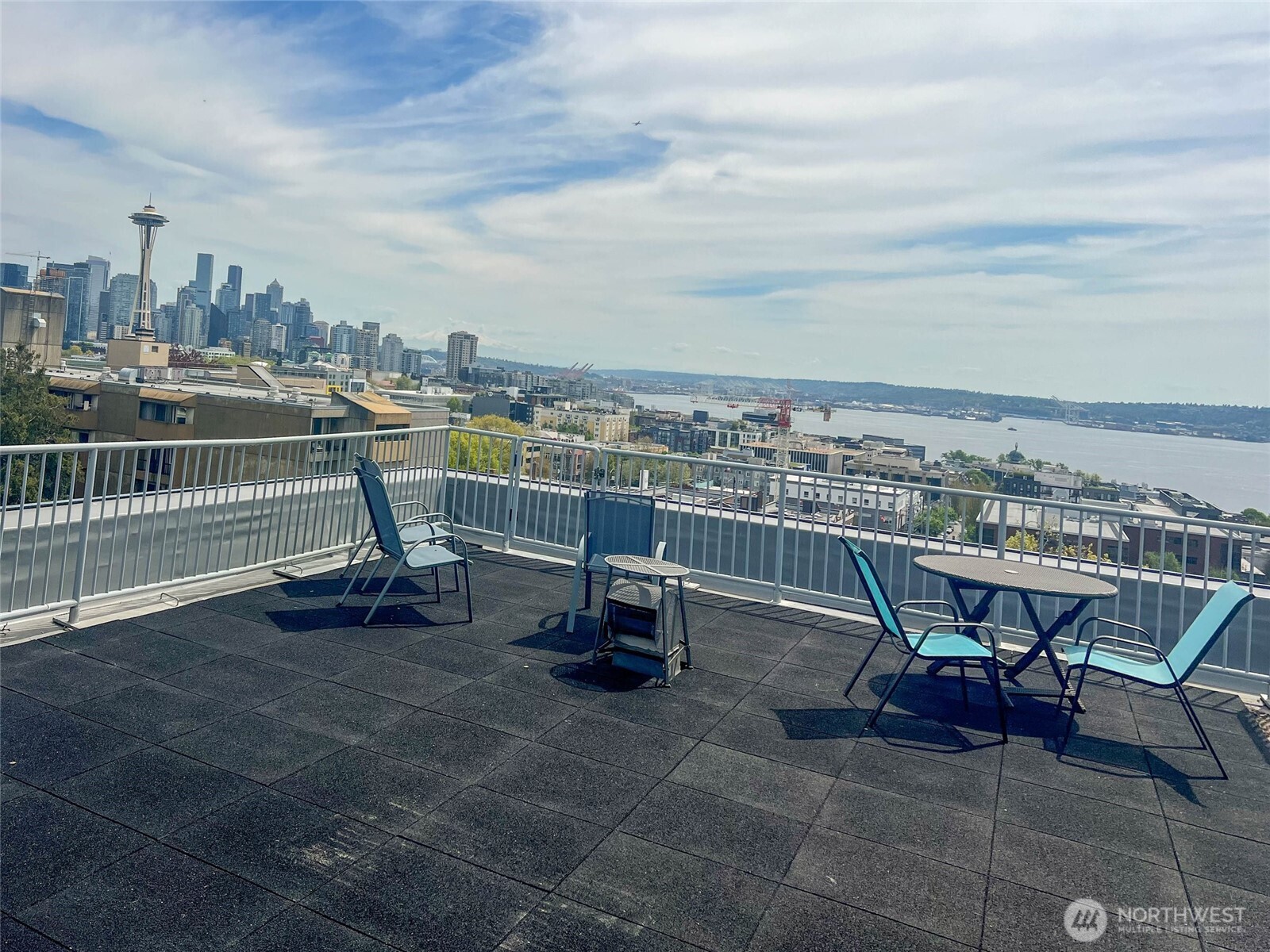 919 2nd Avenue W #505, Seattle, WA 98119