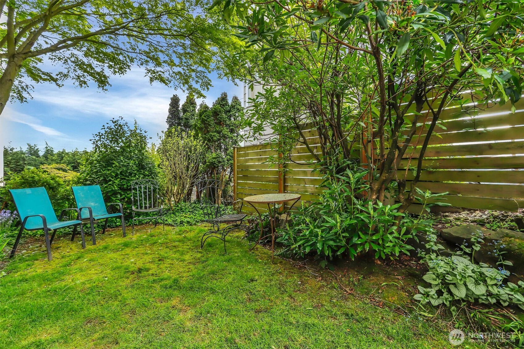 919 2nd Avenue W #505, Seattle, WA 98119