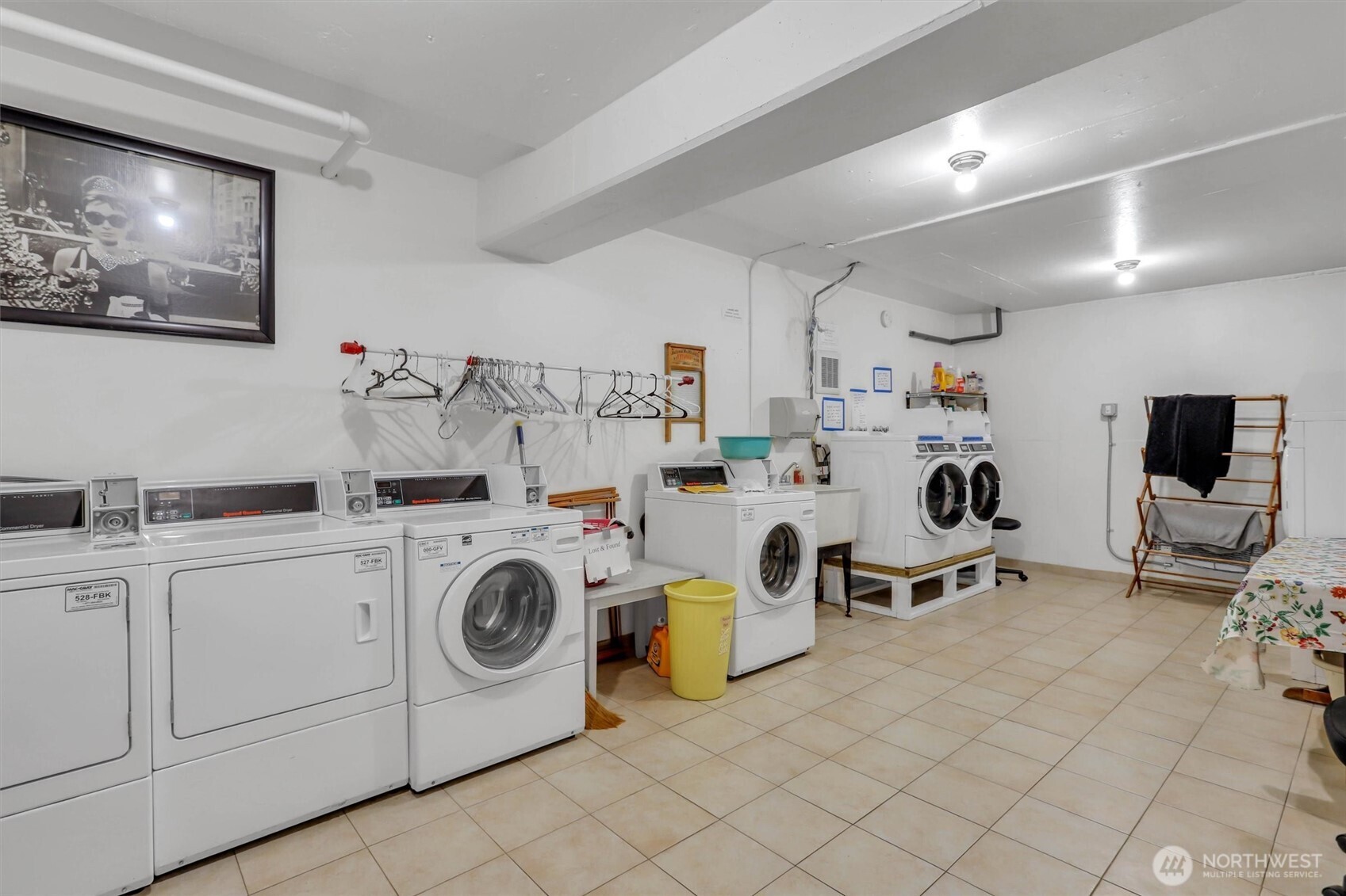 919 2nd Avenue W #505, Seattle, WA 98119