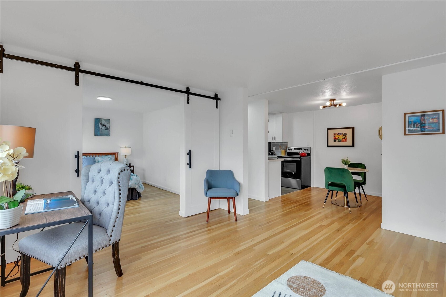 919 2nd Avenue W #505, Seattle, WA 98119
