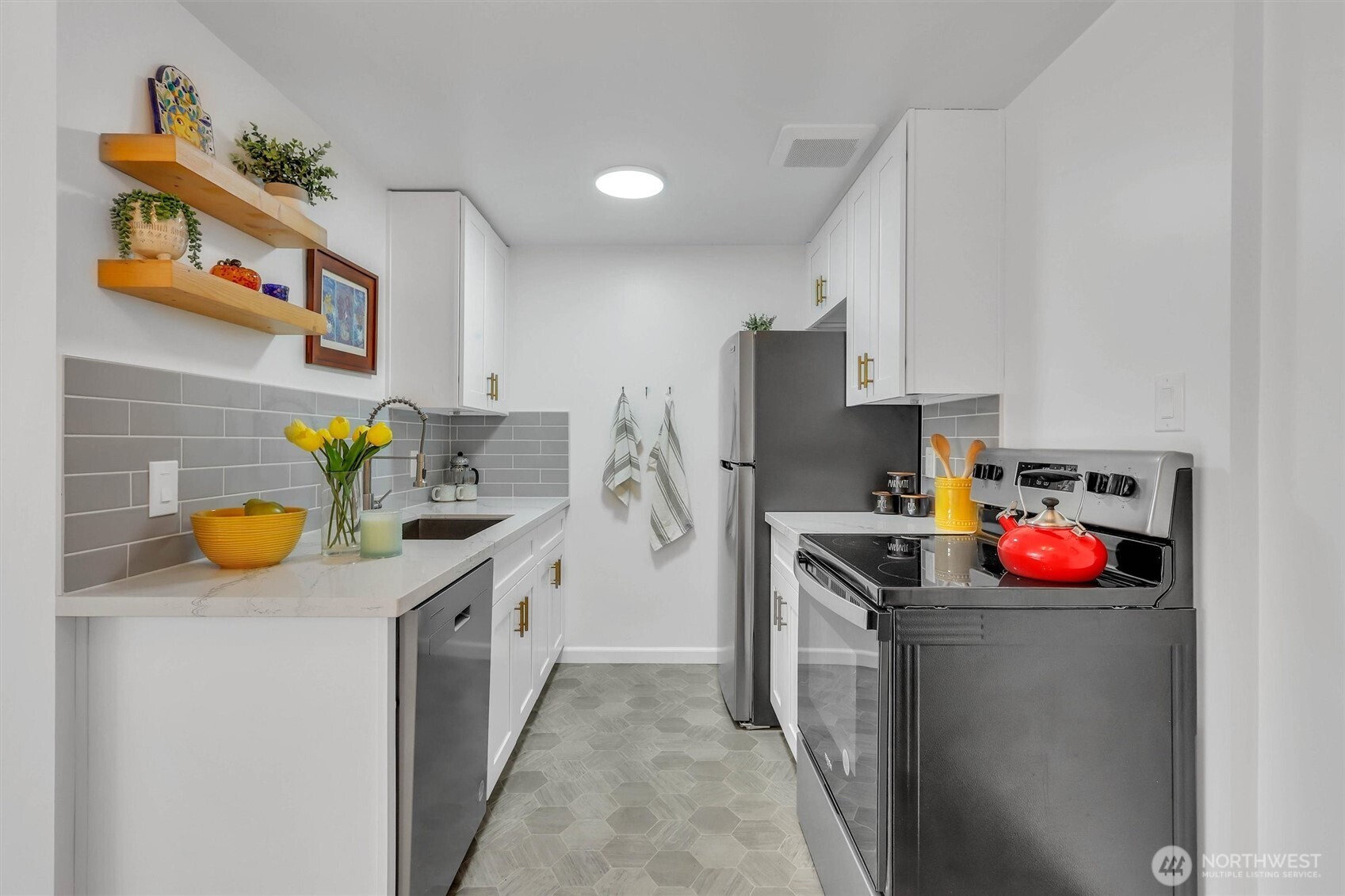 919 2nd Avenue W #505, Seattle, WA 98119