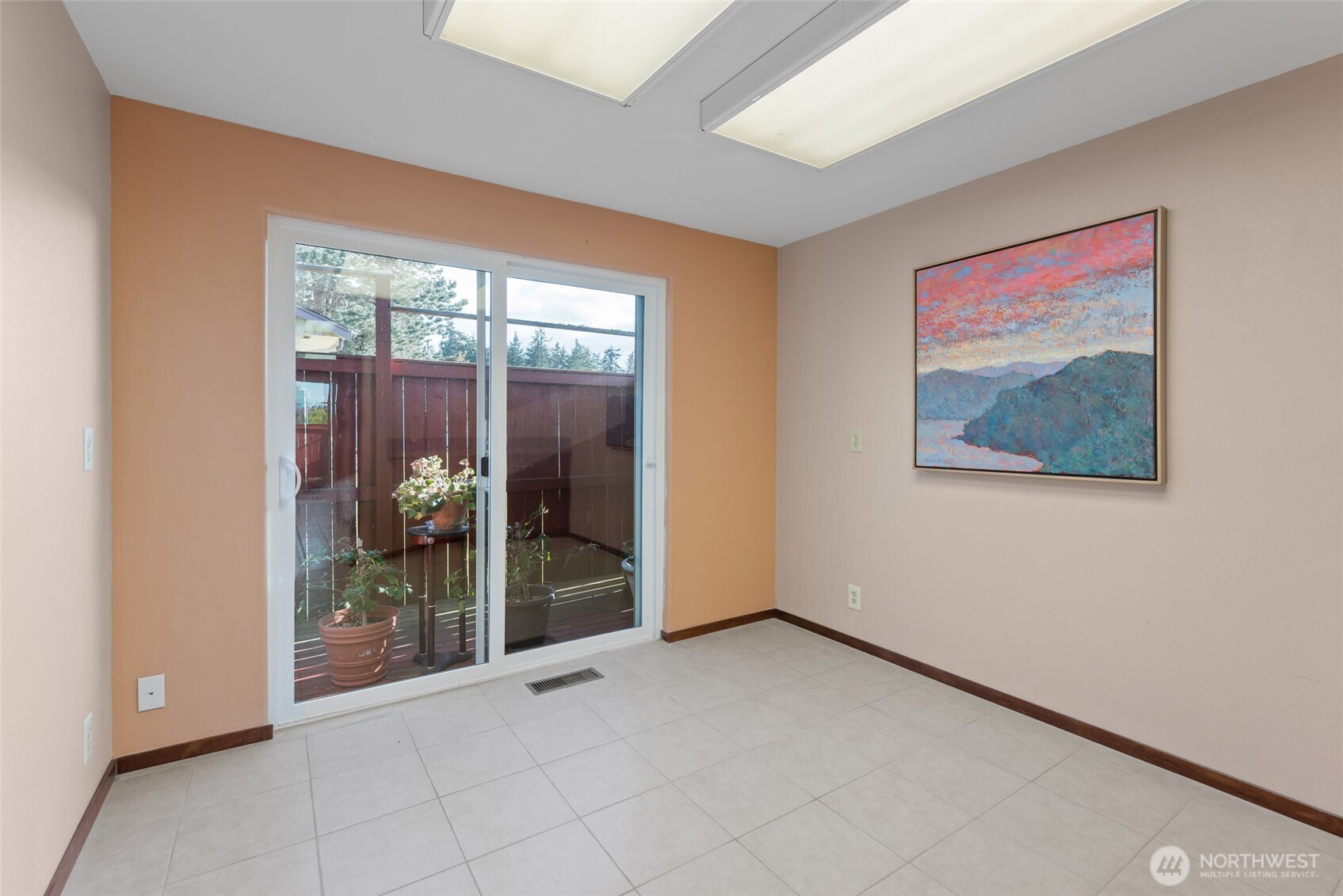 412 N Main Street , Coupeville, WA 98239