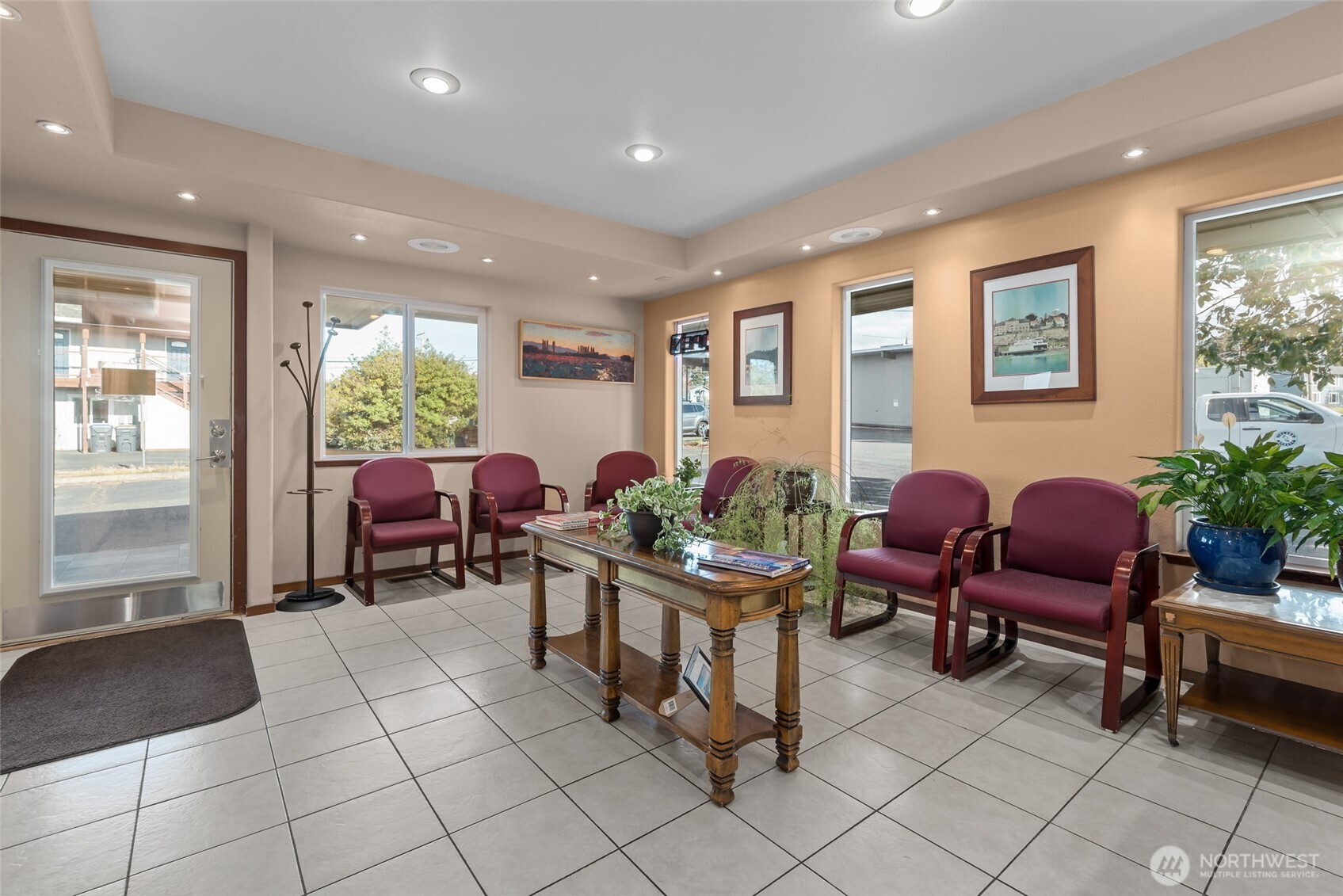 412 N Main Street , Coupeville, WA 98239