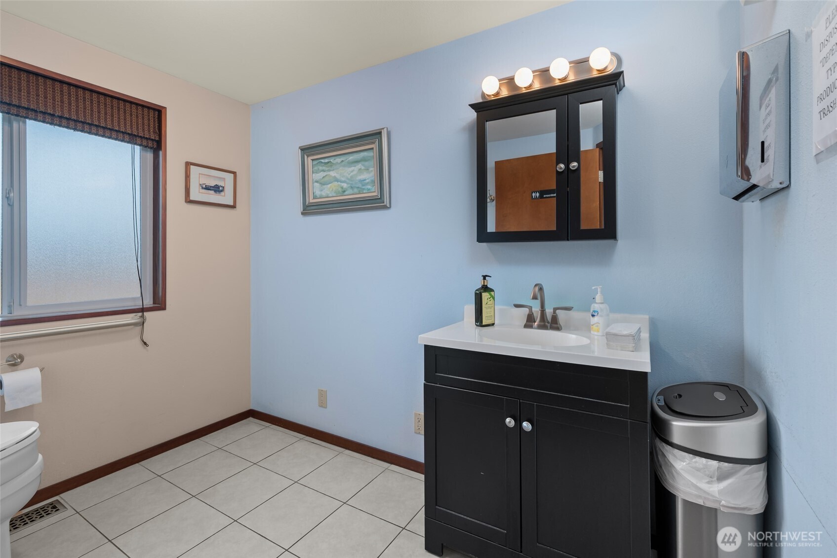 412 N Main Street , Coupeville, WA 98239