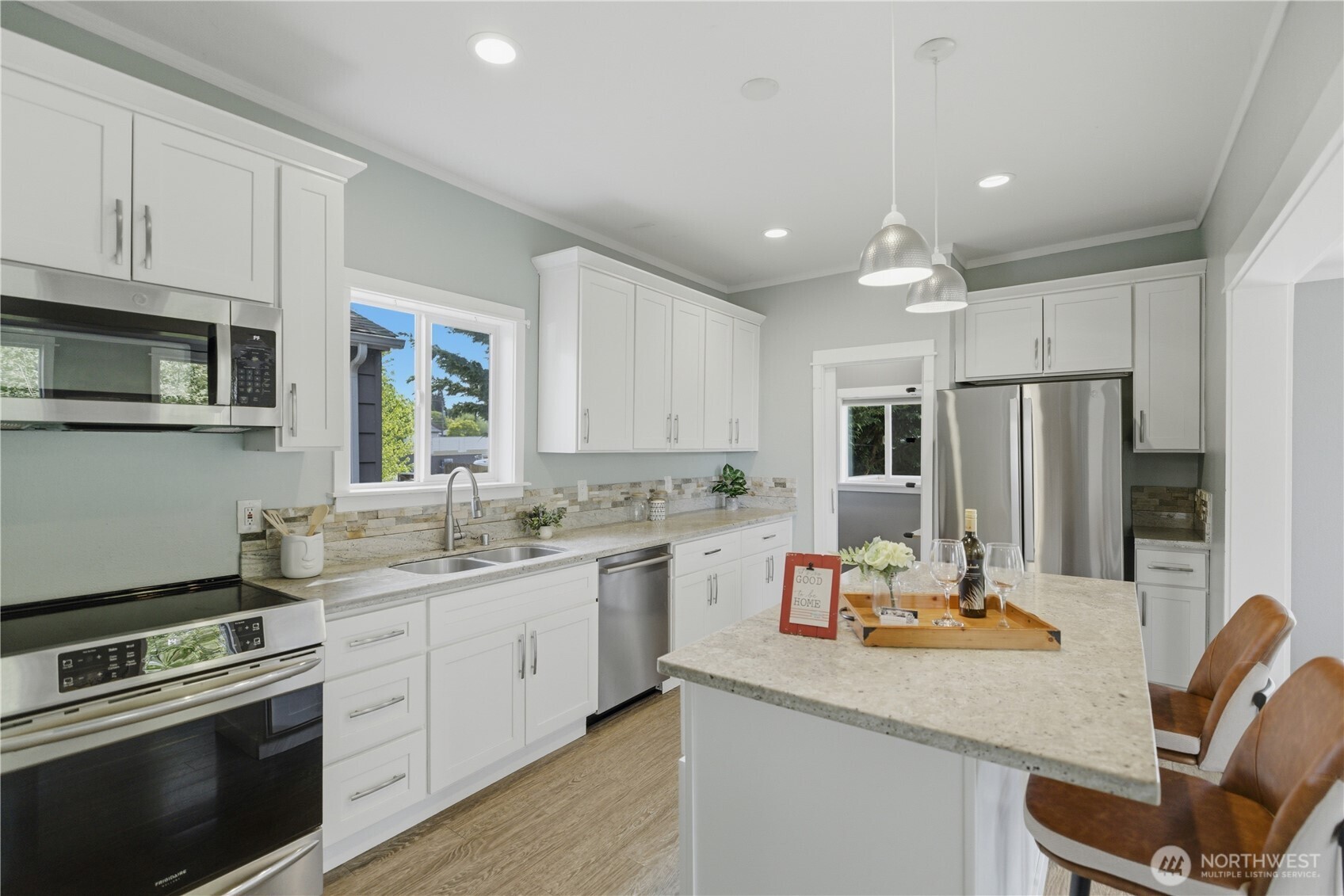 4516 N Mullen Street , Tacoma, WA 98407