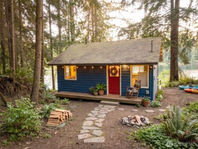 4945 Lakeside Drive , Langley, WA 98260