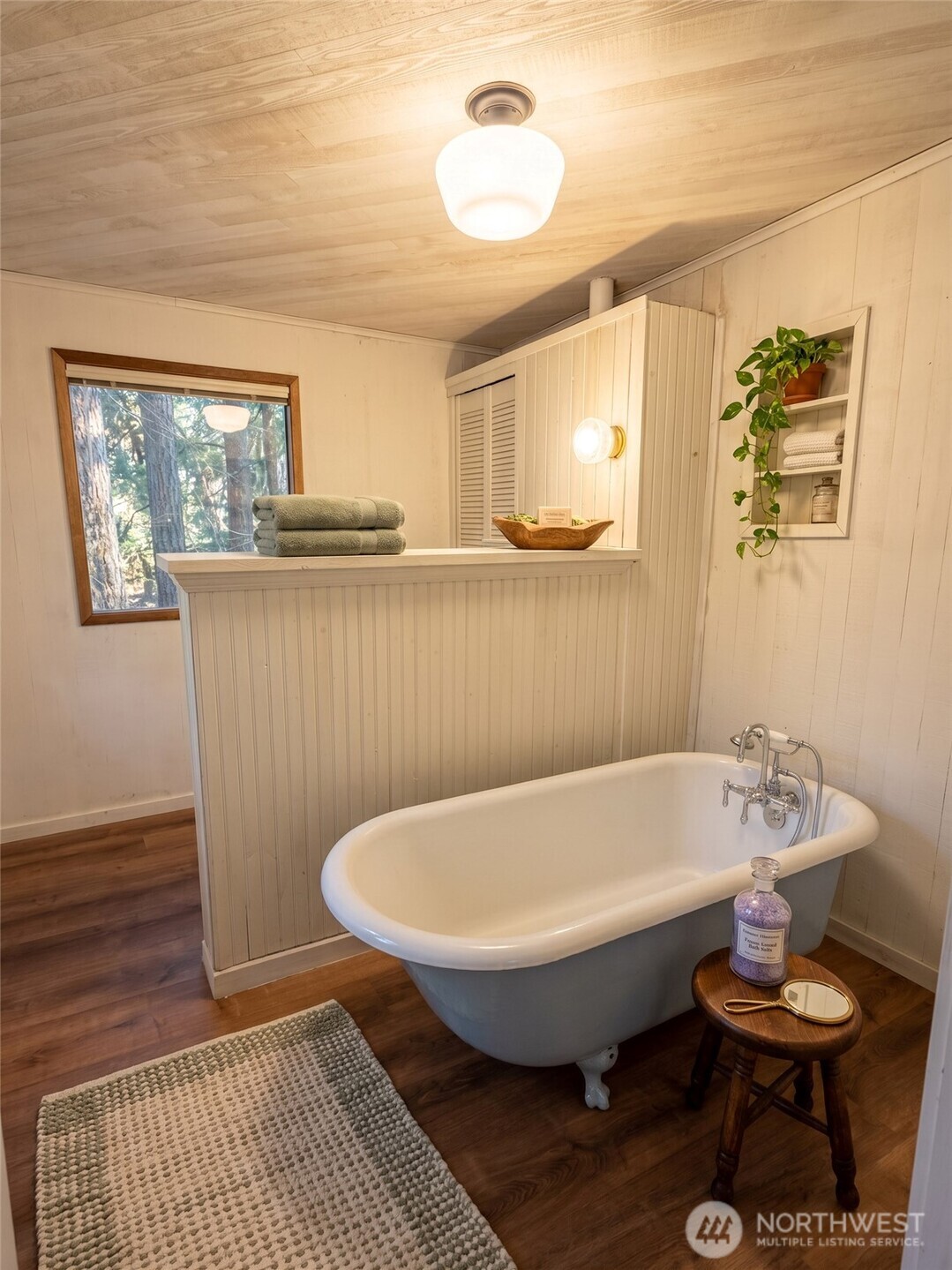 4945 Lakeside Drive , Langley, WA 98260