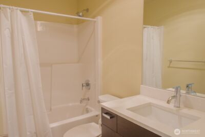 10363 Ashworth Avenue N, Seattle, WA 98133 - Photo 16
