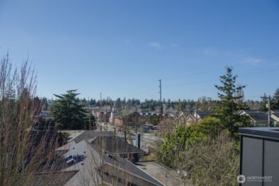 10363 Ashworth Avenue N, Seattle, WA 98133 - Photo 18