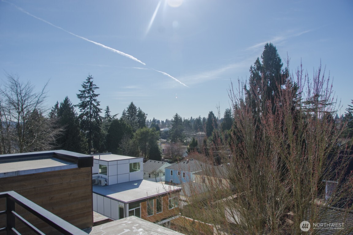 10363 Ashworth Avenue N, Seattle, WA 98133