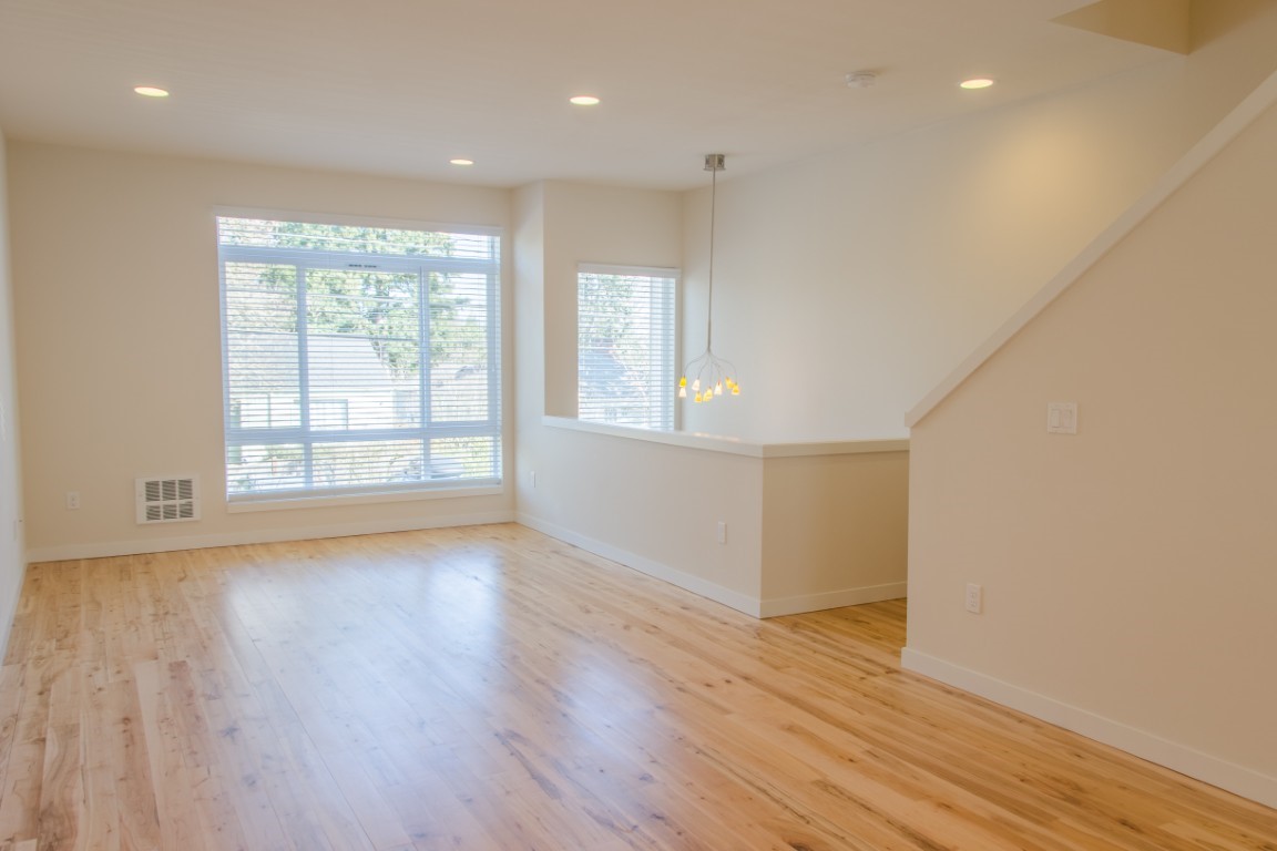 10363 Ashworth Avenue N, Seattle, WA 98133