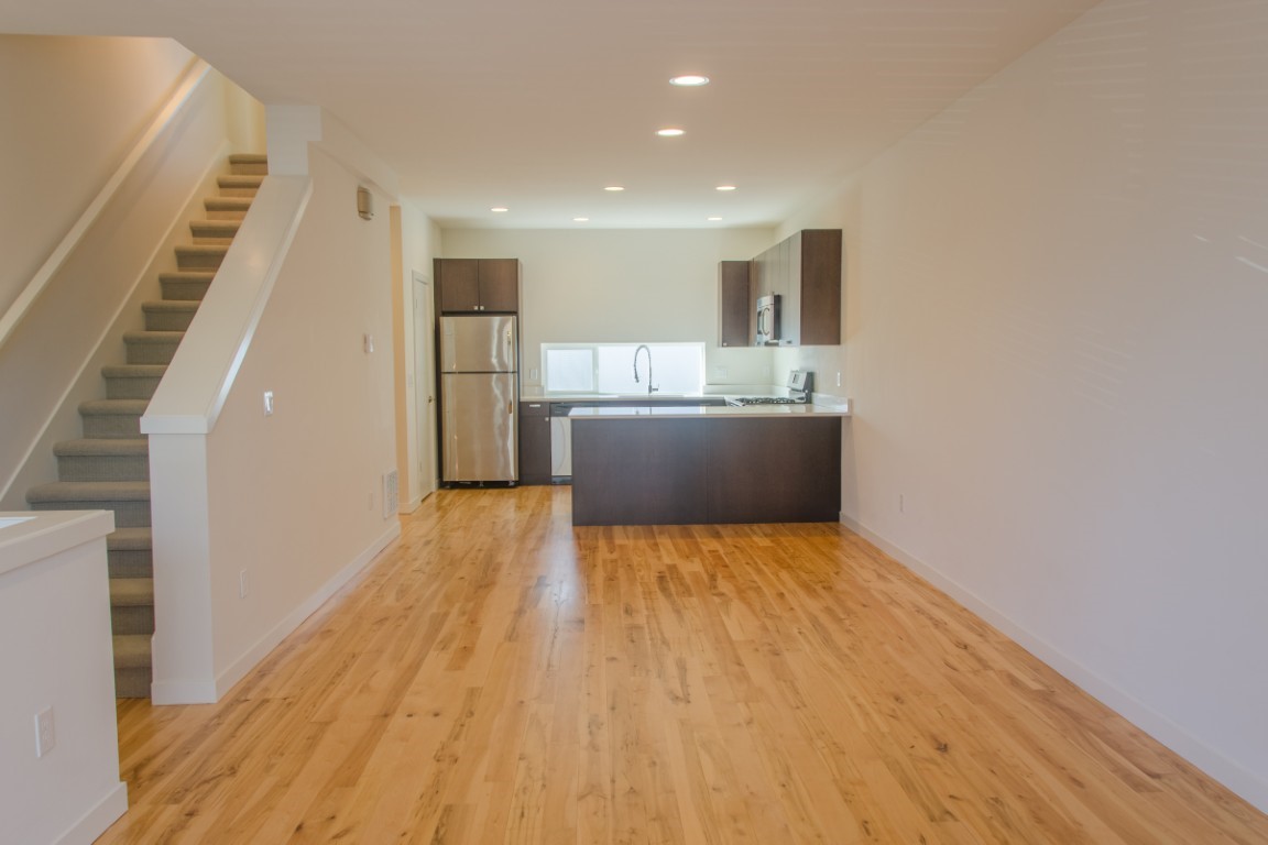 10363 Ashworth Avenue N, Seattle, WA 98133