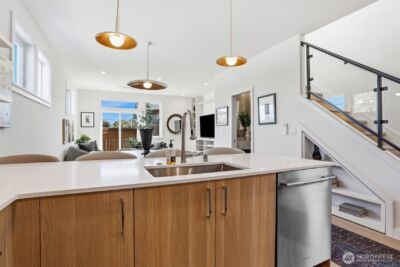 8332 24th Avenue NW, Seattle, WA 98117 - Photo 10
