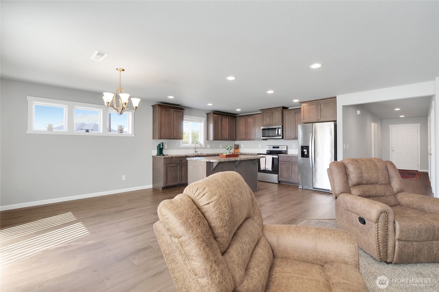 4735 W Cottontail St , Moses Lake, WA 98837
