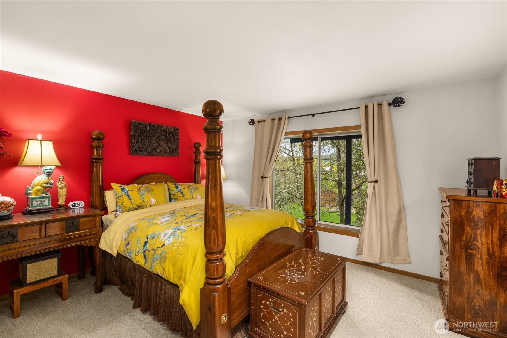 9602 NE 35th Place , Clyde Hill, WA 98004-1800