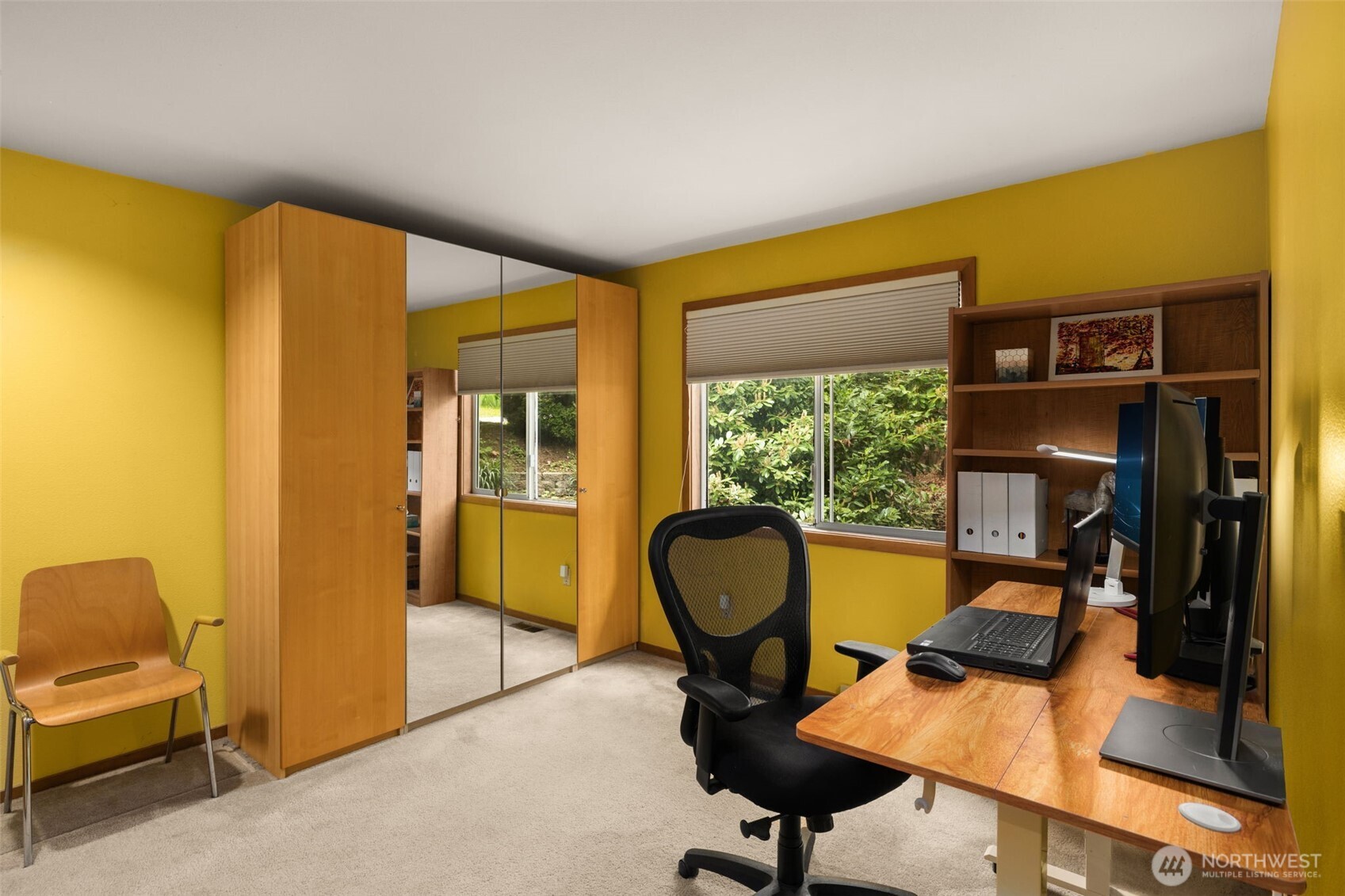 9602 NE 35th Place , Clyde Hill, WA 98004-1800
