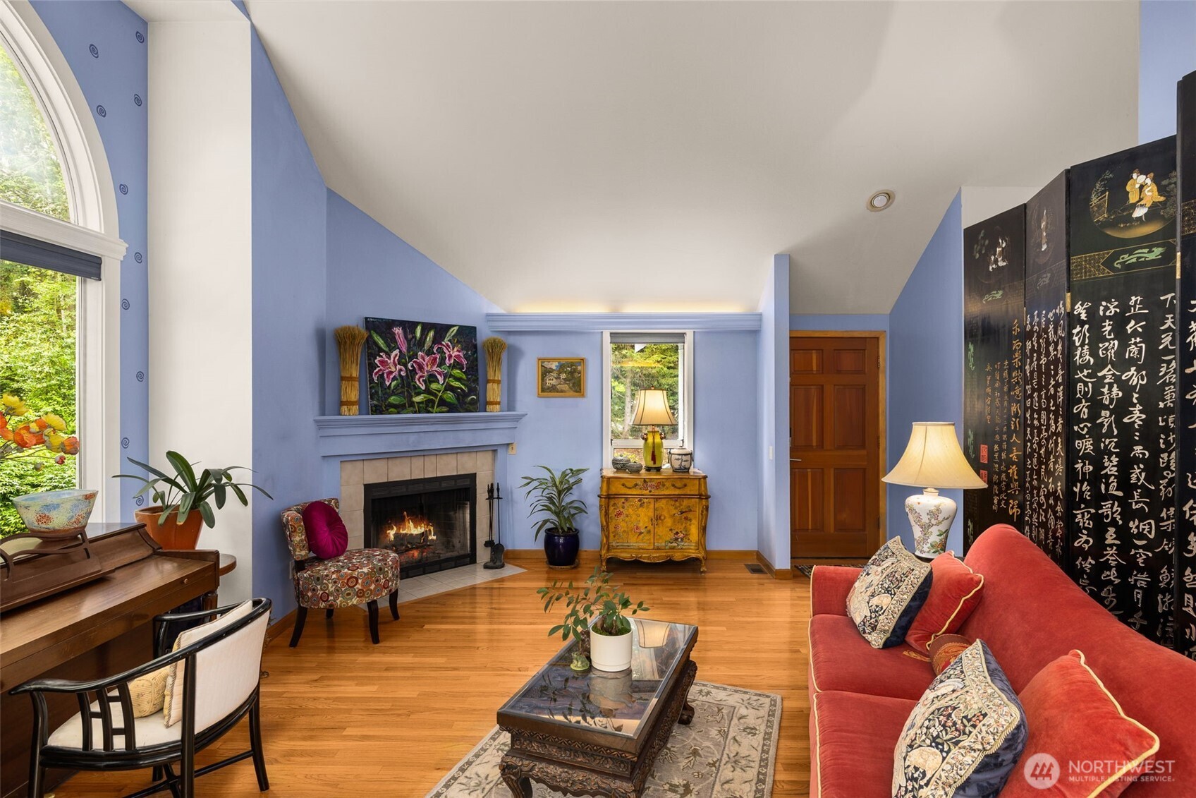 9602 NE 35th Place , Clyde Hill, WA 98004-1800
