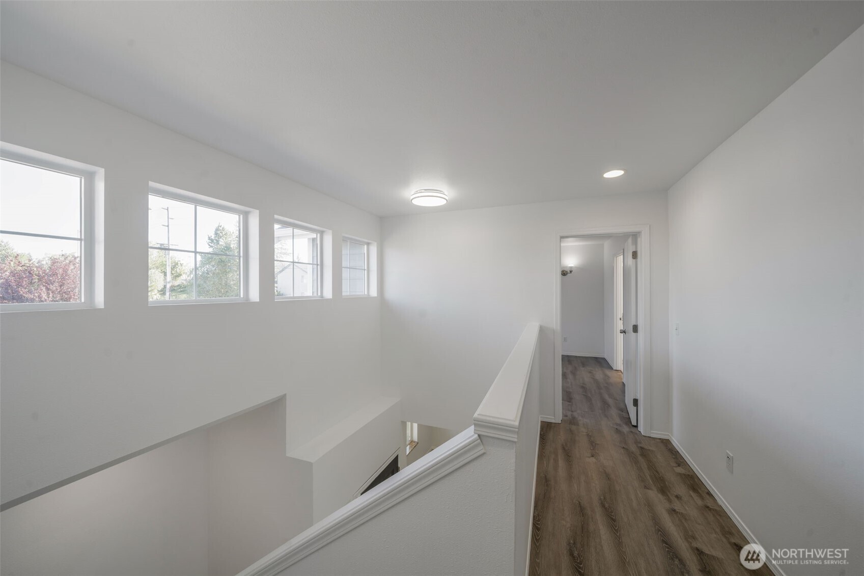 9925 S 242nd Place , Kent, WA 98030