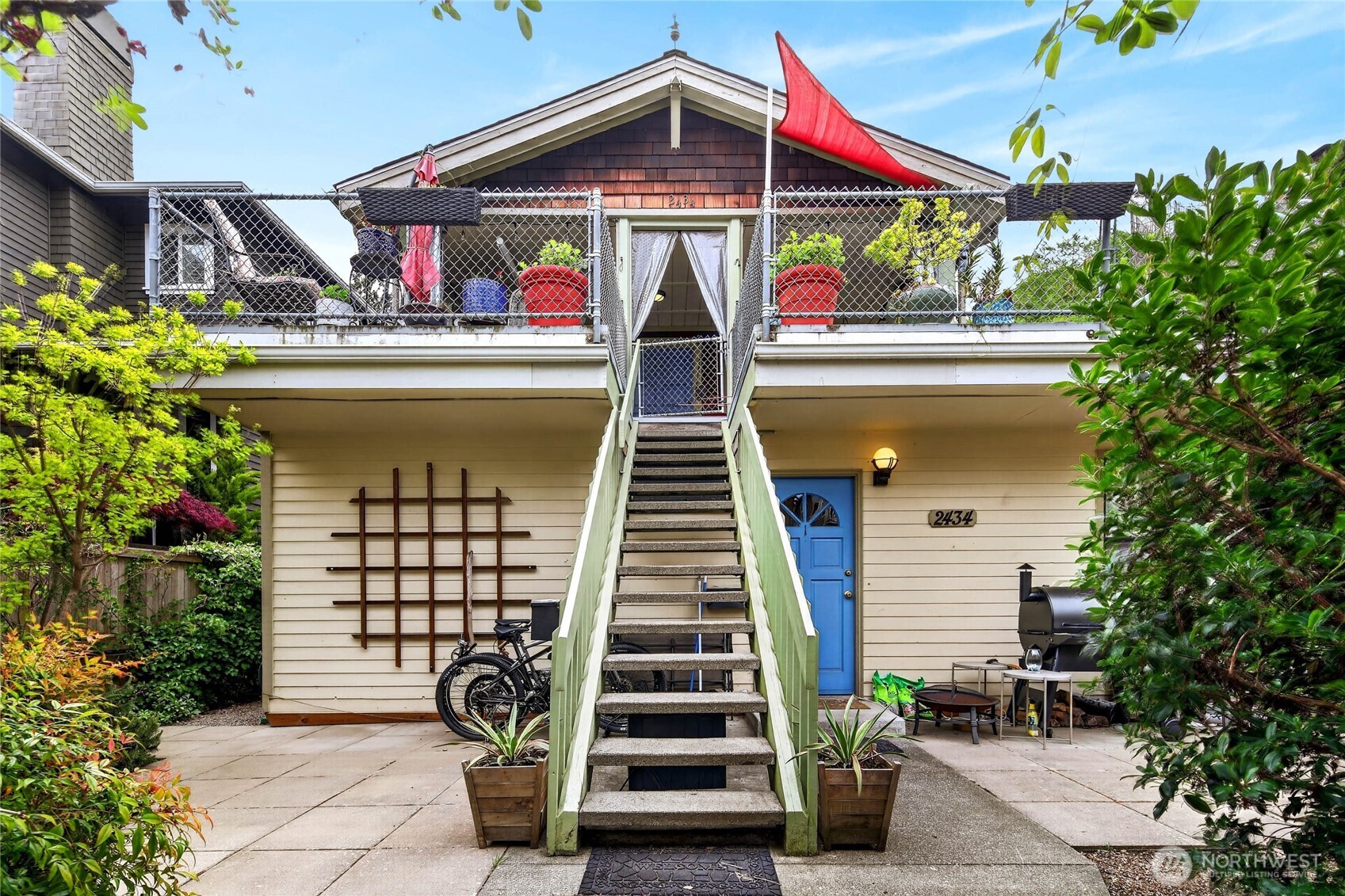2434 55th Avenue SW, Seattle, WA 98116