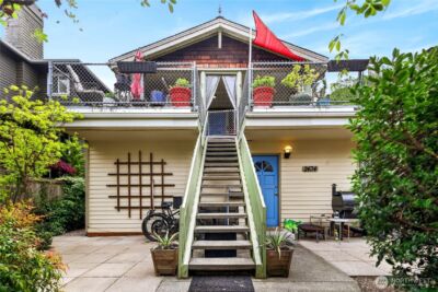 2434 55th Avenue SW, Seattle, WA 98116 - Photo 2