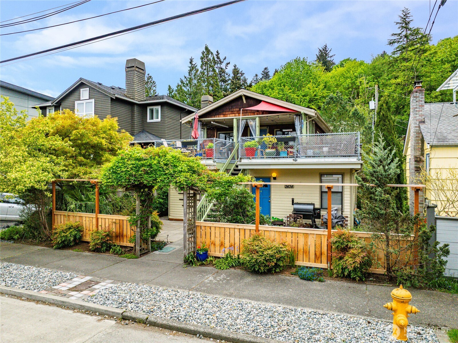 2434 55th Avenue SW, Seattle, WA 98116
