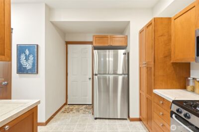 18502 36th Avenue W #F, Lynnwood, WA 98037 - Photo 7