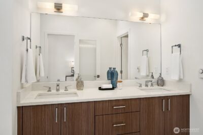 170 107th Court SE, Bellevue, WA 98004 - Photo 18